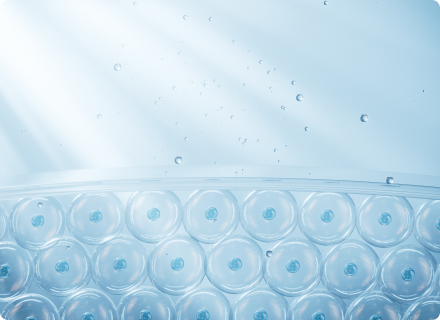 Image expressing blue light reaching and calming the skin